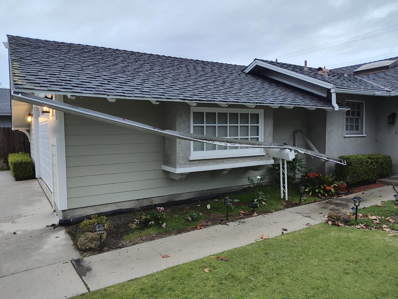 Gutters by MDC Weatherproofing in Rossmoor — before and after — before